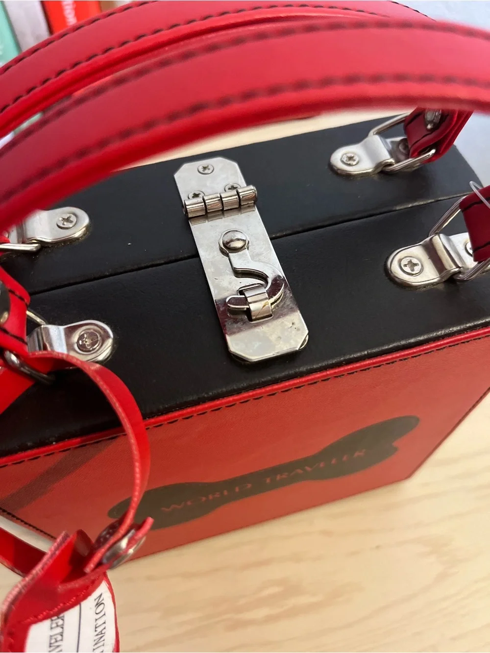 Red 'World Traveler' Dog Bone Handbag Feeder